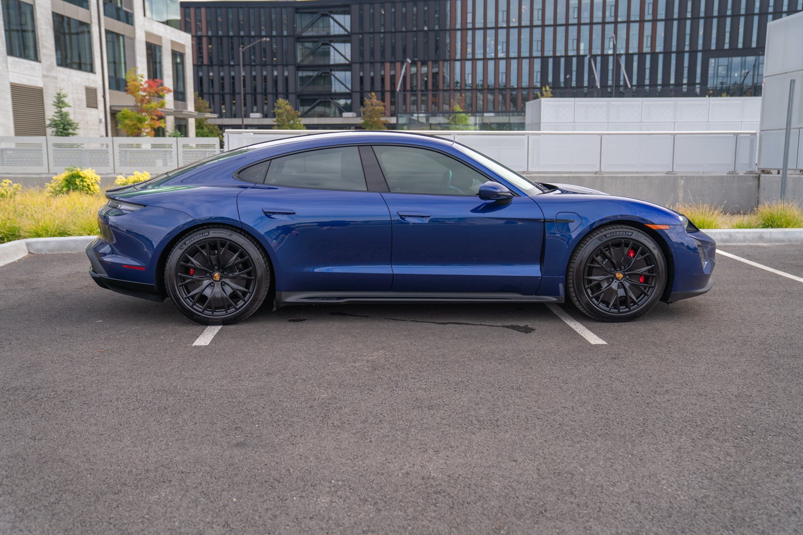 Used 2024 Porsche Taycan GTS AWD/4WD image 8