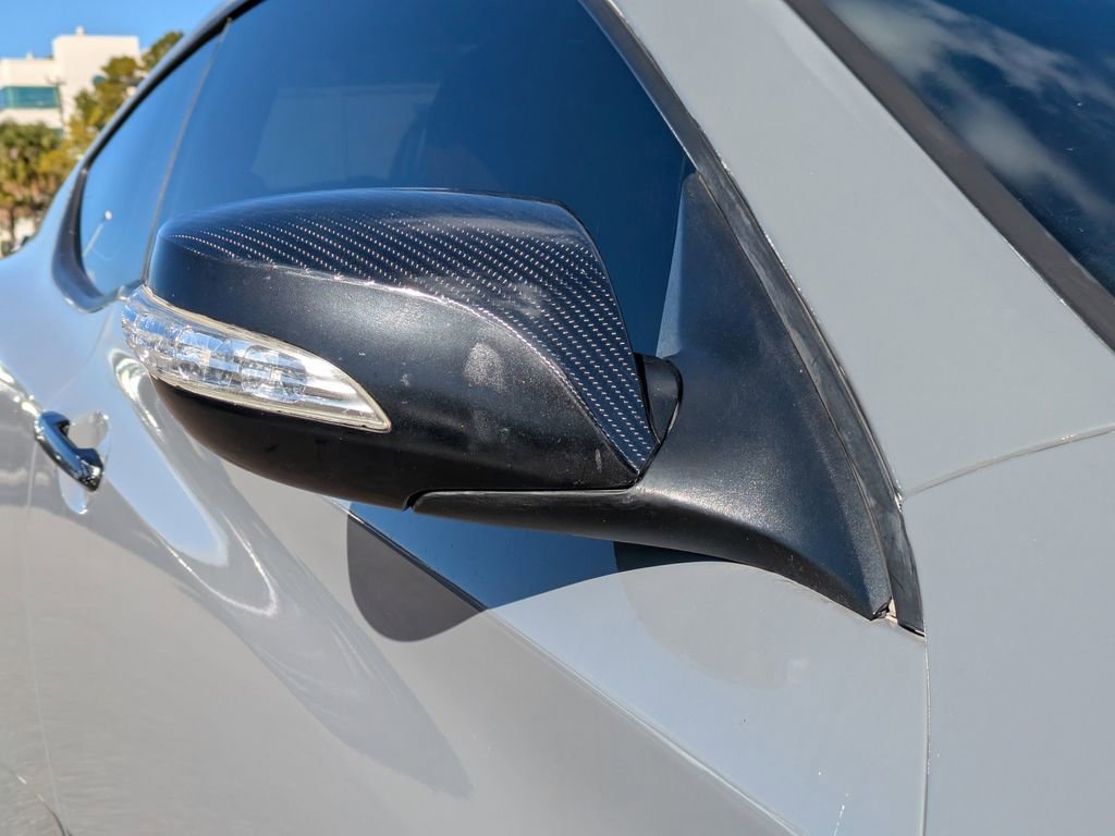 Used 2013 Hyundai Genesis 3.8 image 12