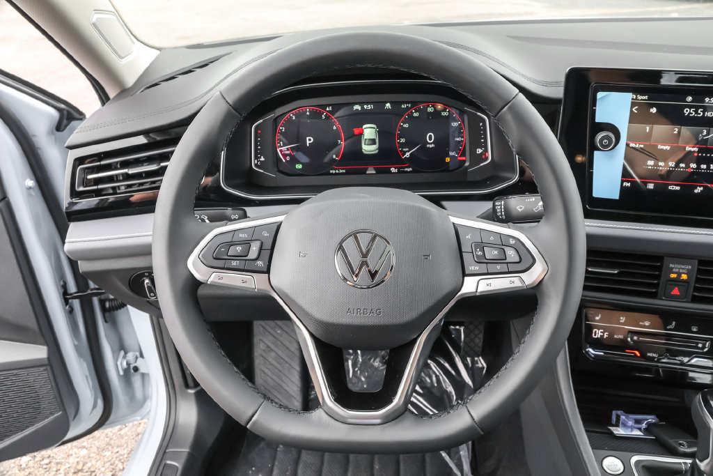 New 2027 Volkswagen Jetta SEL FWD image 27