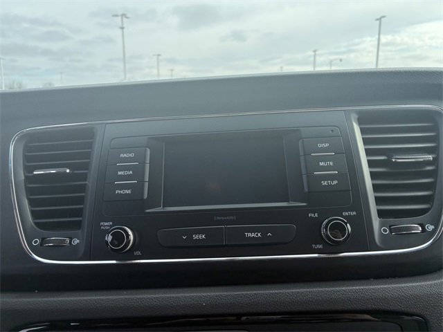 Used 2018 Kia Sedona LX image 27