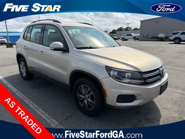 Used 2015 Volkswagen Tiguan R-Line FWD image 1