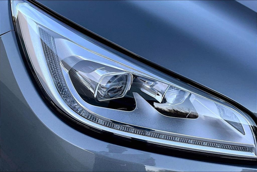 Used 2025 Lincoln Corsair Reserve image 29