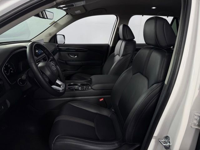 Used 2025 Honda Pilot EX-L image 14