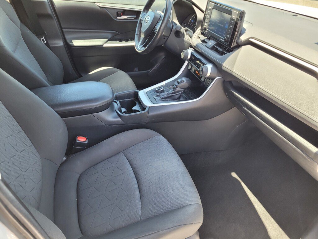 Used 2020 Toyota RAV4 XLE w/ Convenience Package AWD/4WD image 20