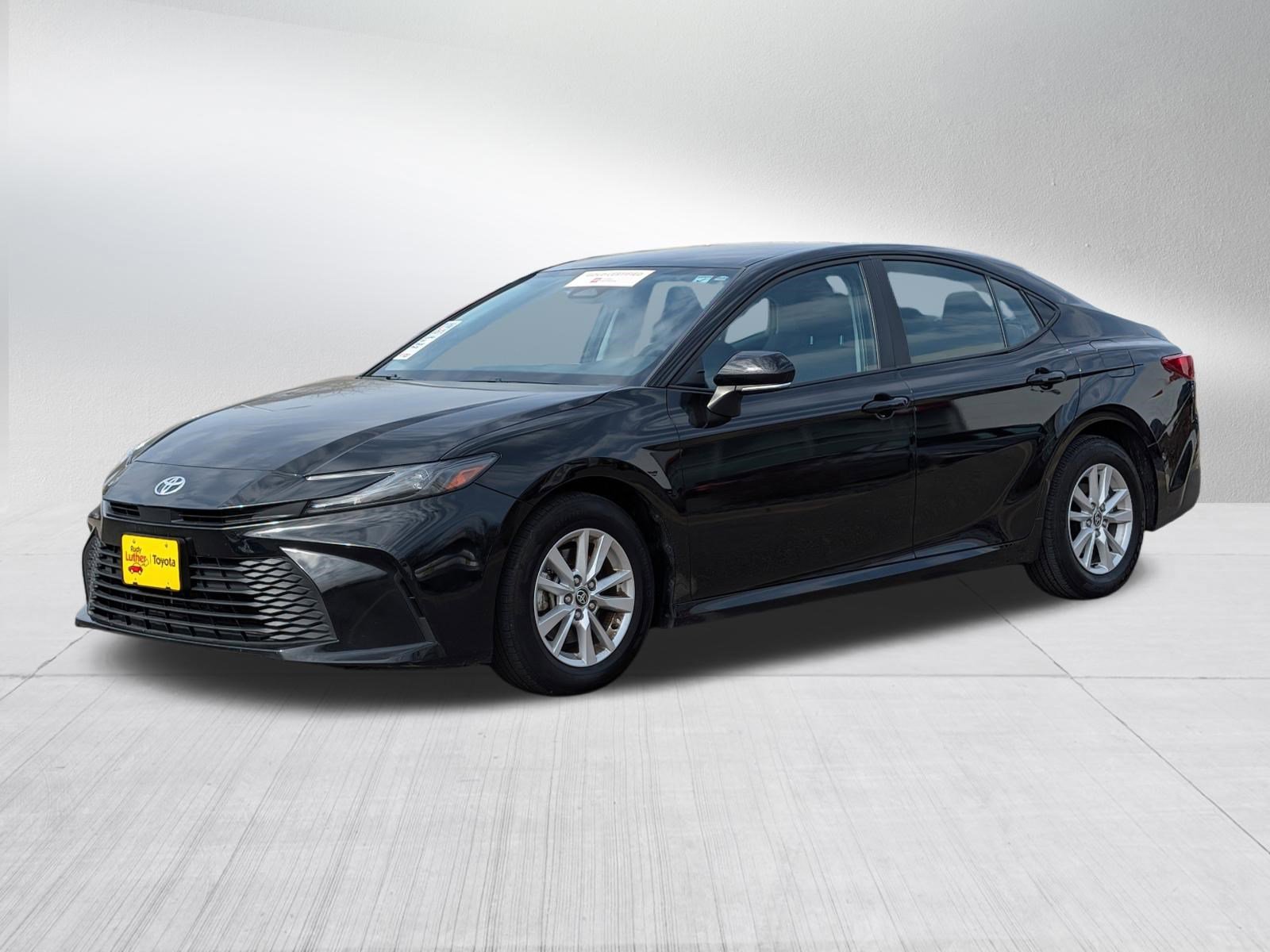 Certified 2025 Toyota Camry LE FWD image 3