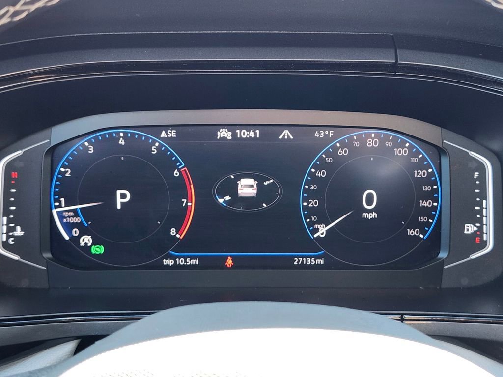 Used 2022 Volkswagen Taos SEL image 28