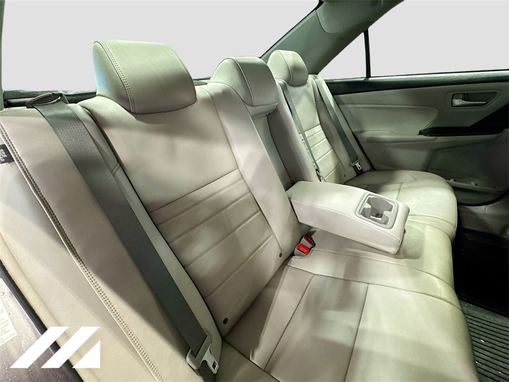 Used 2017 Toyota Camry XLE image 25