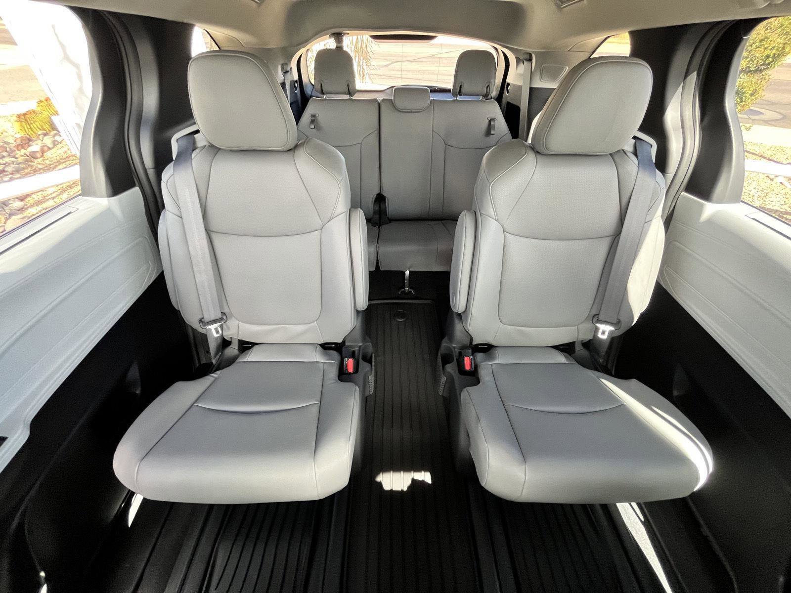 New 2025 Toyota Sienna XLE image 30