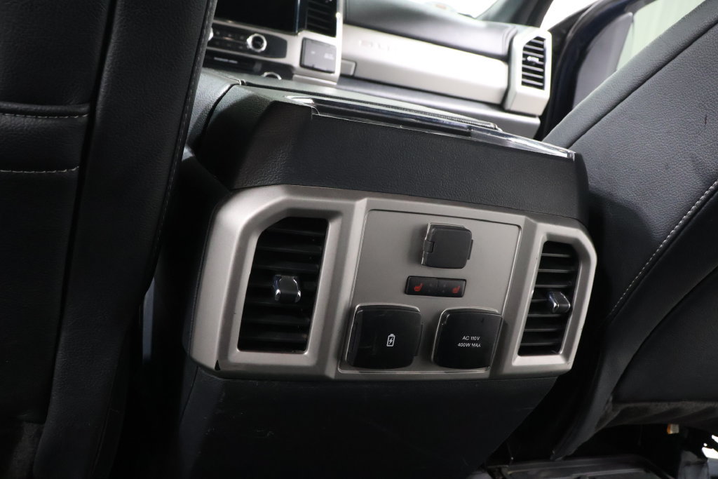 Used 2022 Ford F250 Lariat w/ Lariat Ultimate Package AWD/4WD image 24