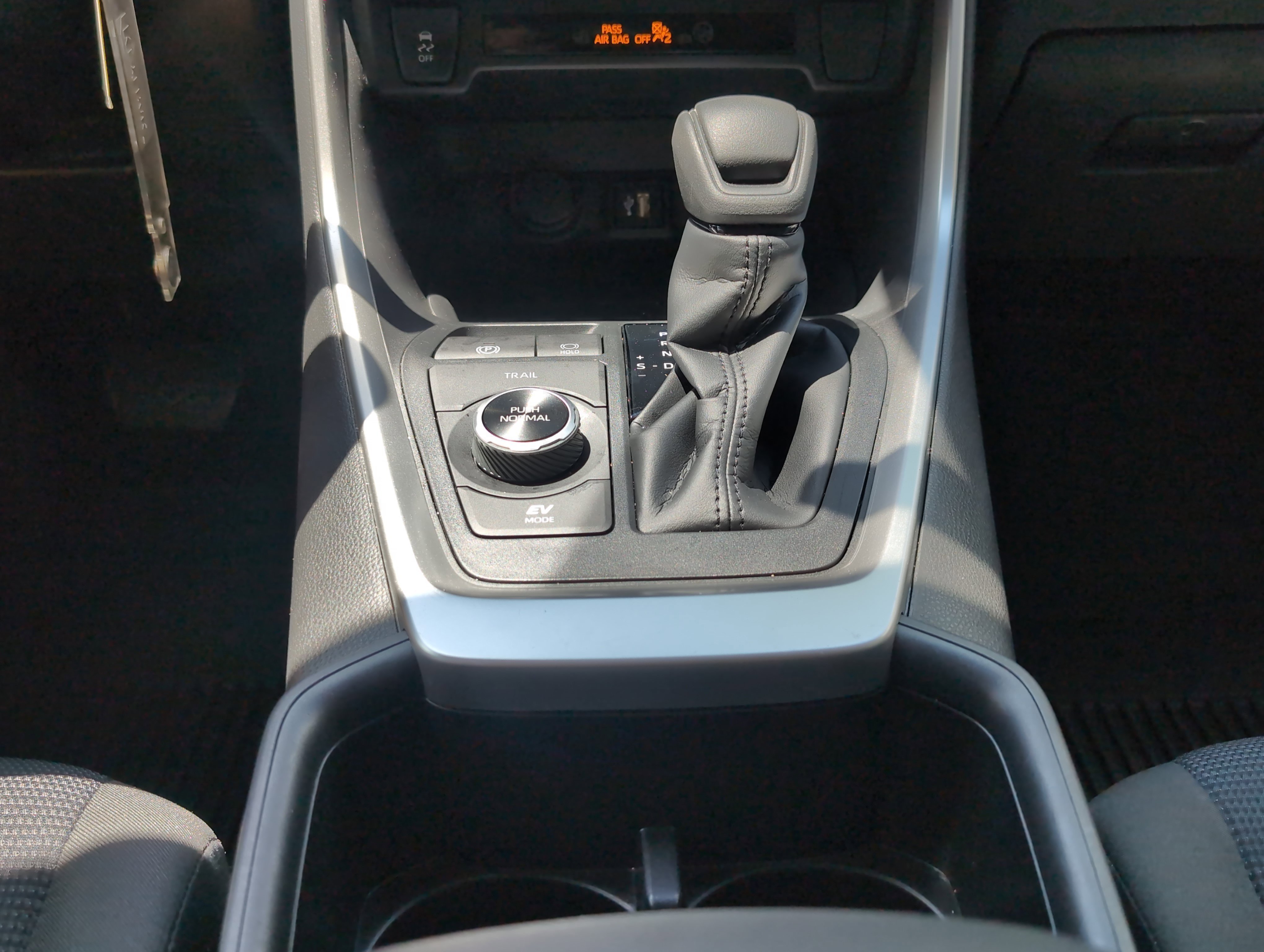 Certified 2024 Toyota RAV4 LE AWD/4WD image 26