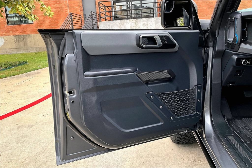 Used 2024 Ford Bronco Black Diamond AWD/4WD image 24