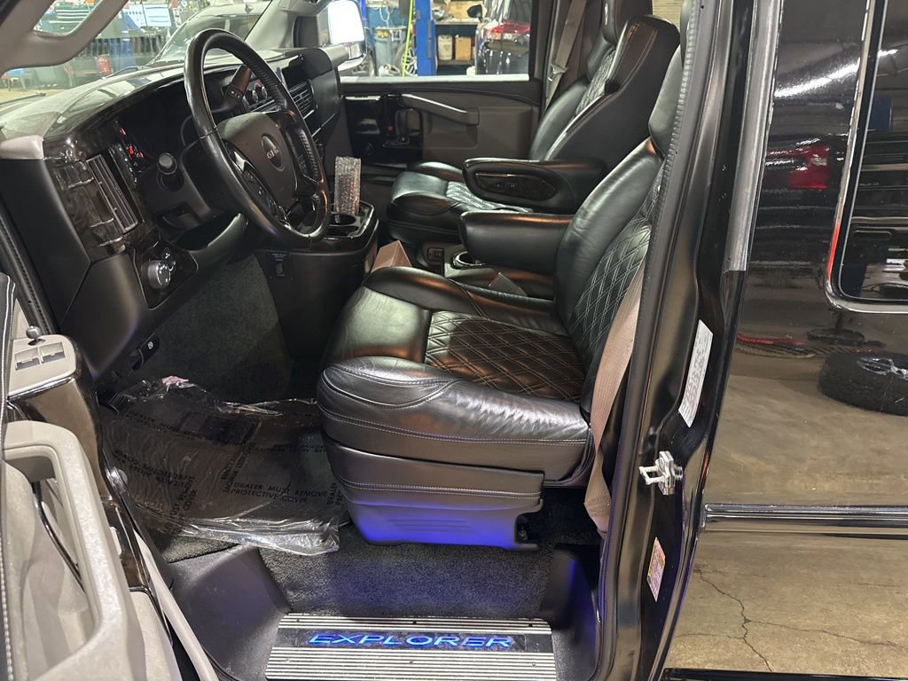 Used 2020 GMC Savana 2500 Extended w/ Enhanced Convenience Package RWD image 14