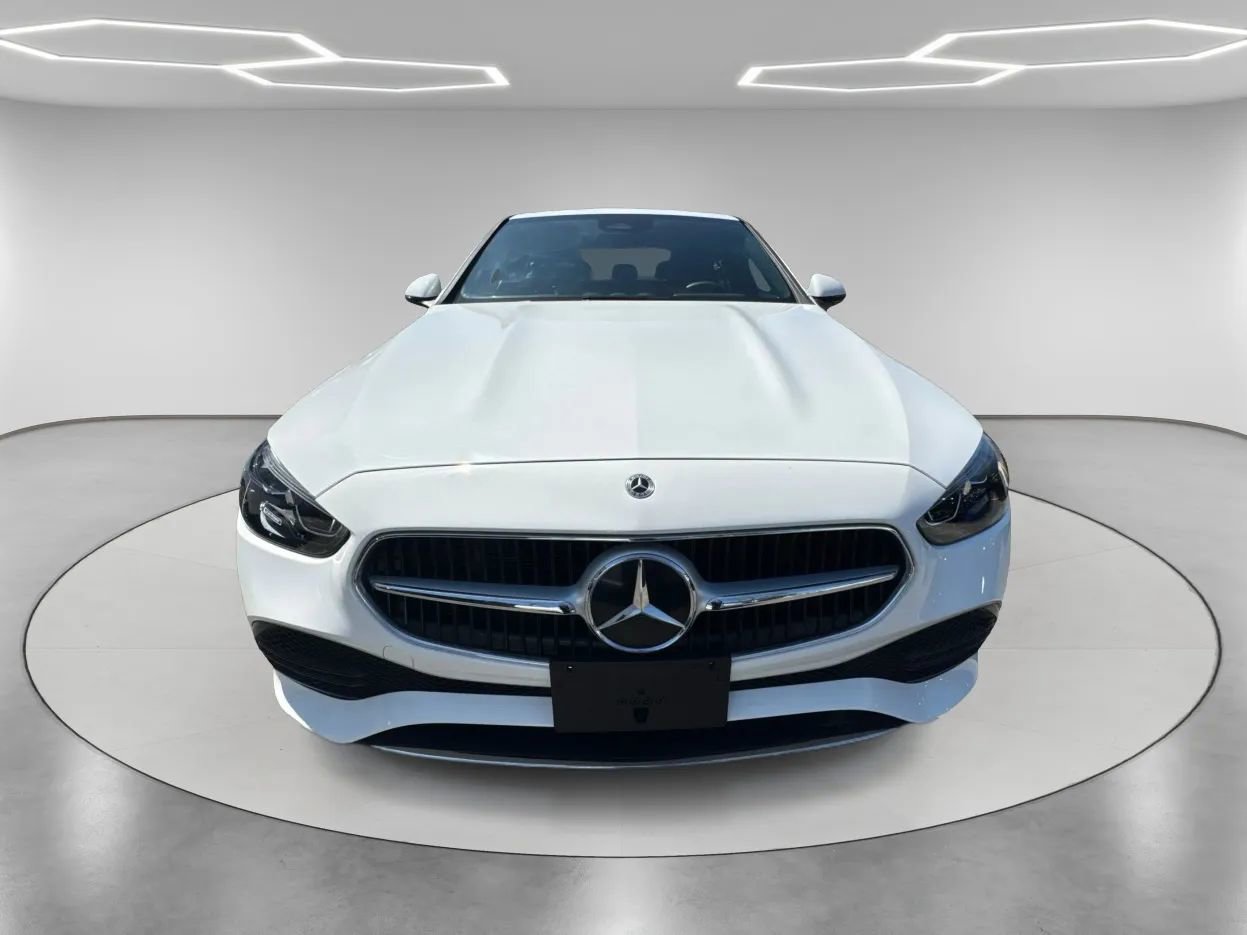 Used 2023 Mercedes-Benz C 300 Sedan image 2