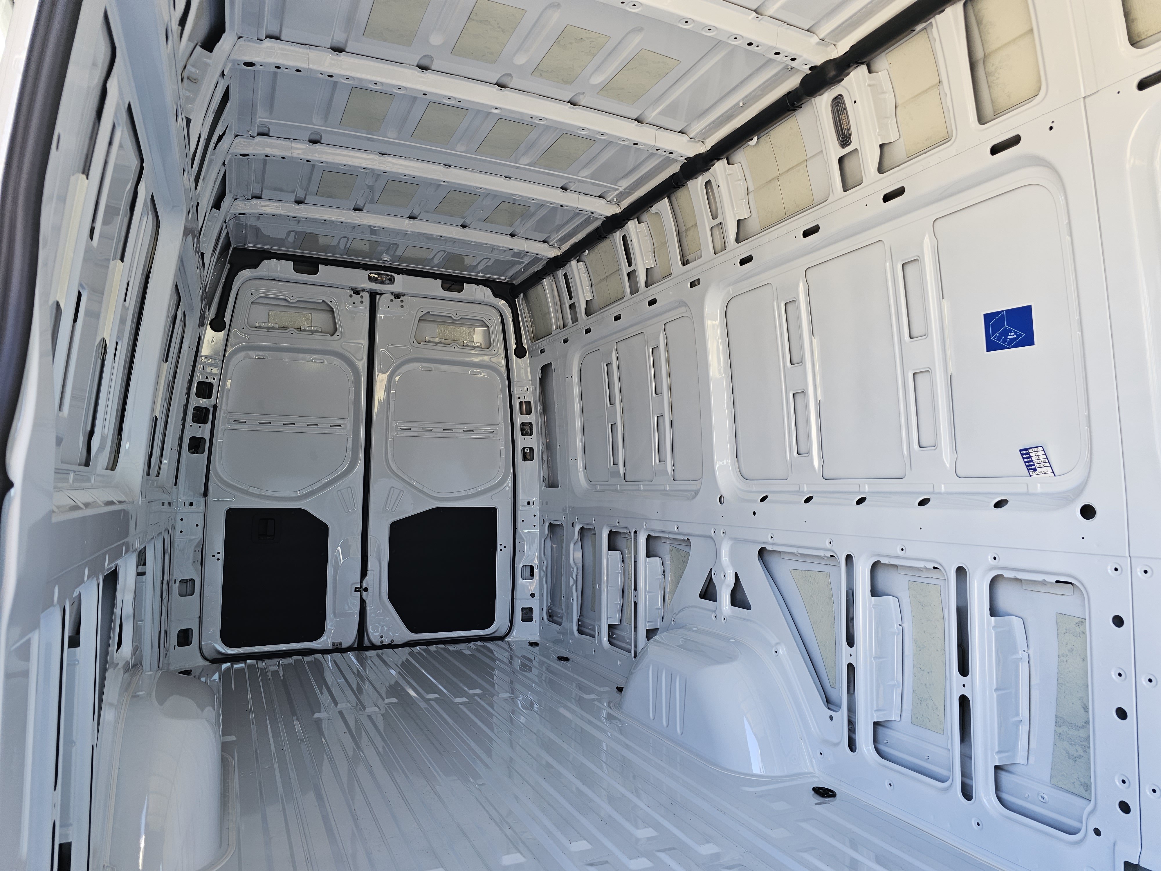 New 2025 Mercedes-Benz Sprinter 2500 image 34