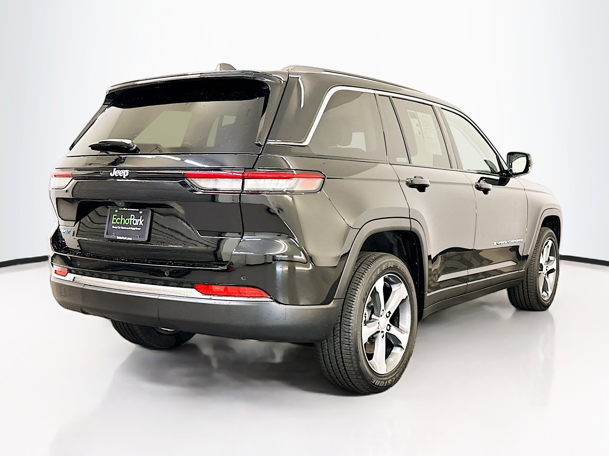 Used 2022 Jeep Grand Cherokee Limited 4xe AWD/4WD image 9