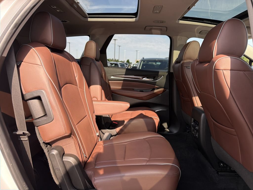 Used 2020 Buick Enclave Avenir w/ Avenir Technology Package FWD image 18