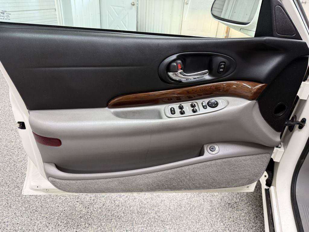 Used 2004 Buick Le Sabre Custom FWD image 23