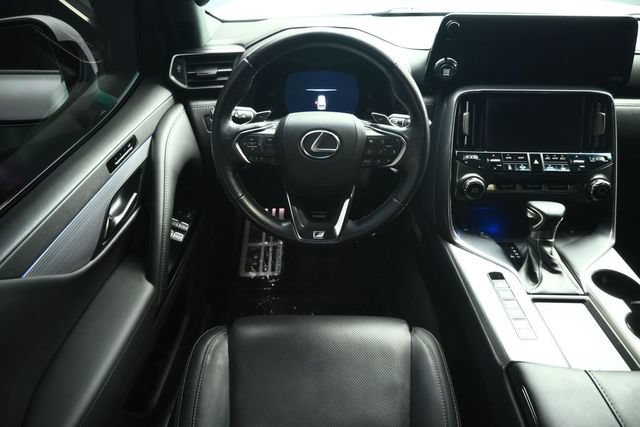 Used 2023 Lexus LX 600 F Sport w/ Accessory Package (Z1) AWD/4WD image 5