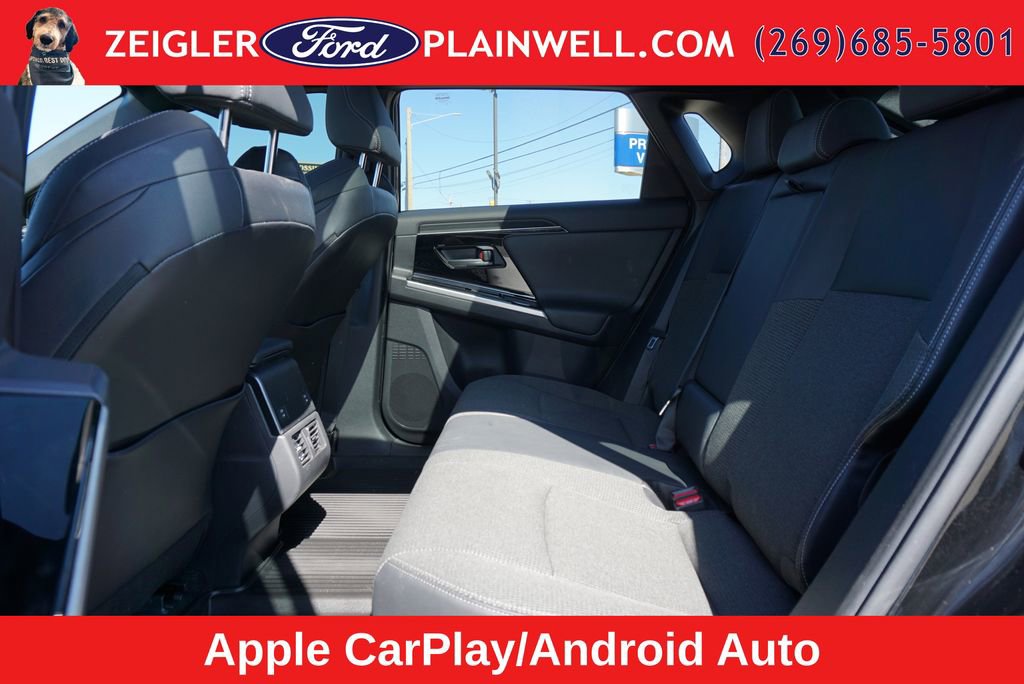 Used 2024 Toyota bZ4X FWD image 12
