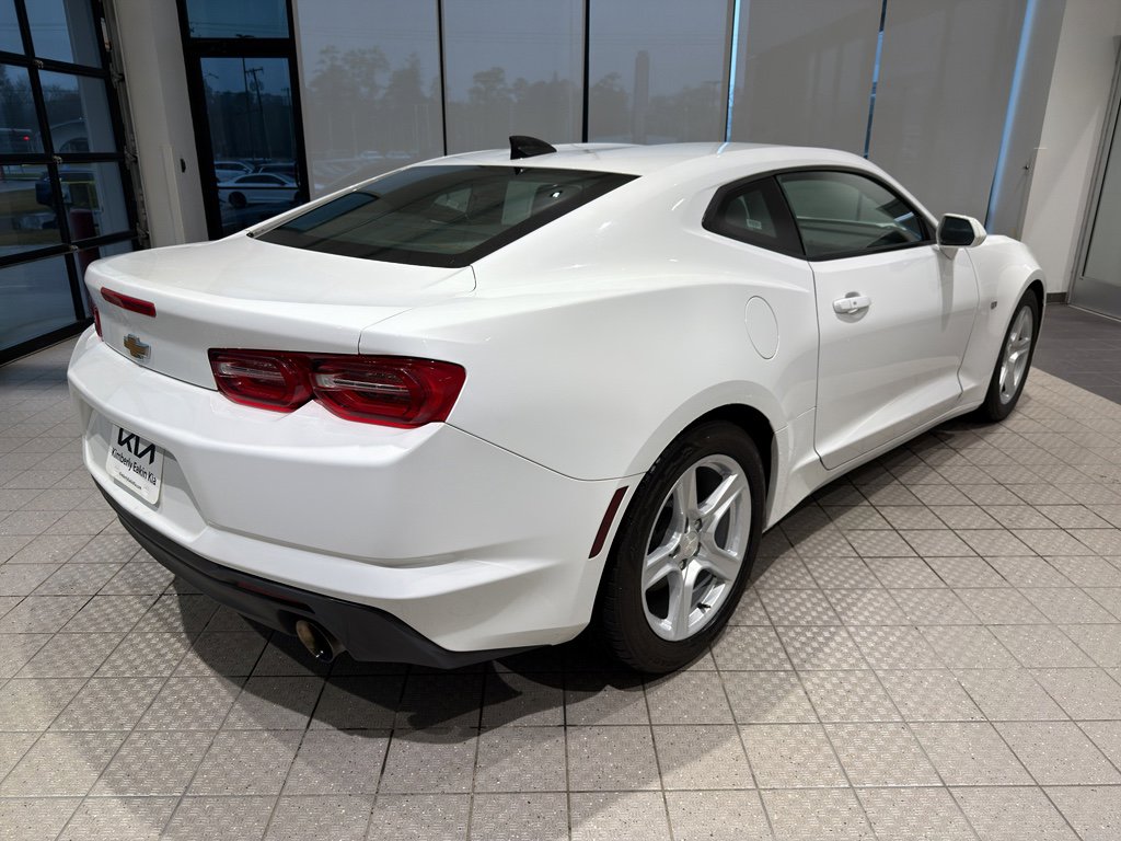 Used 2023 Chevrolet Camaro LT image 5