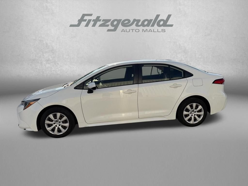 Used 2021 Toyota Corolla LE w/ Carpet Mat Package (TMS) FWD image 5