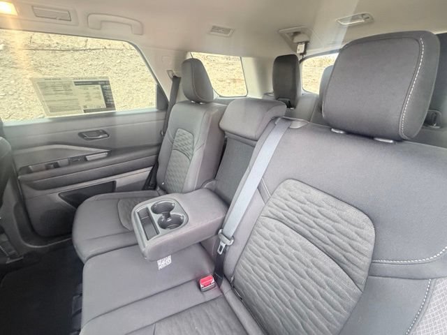 Certified 2026 Nissan Pathfinder SV FWD image 25