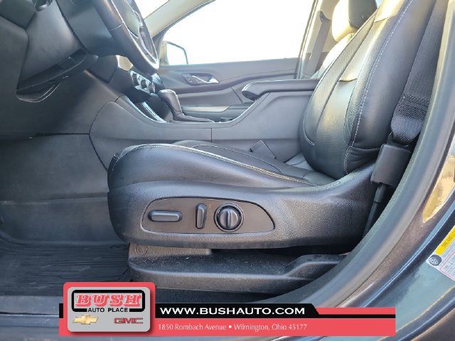 Used 2019 GMC Acadia SLT w/ LPO, Floor Liner Package AWD/4WD image 16