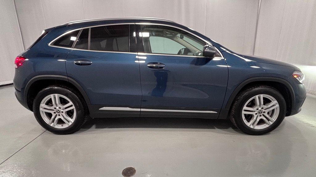 Used 2021 Mercedes-Benz GLA 250 4MATIC image 4