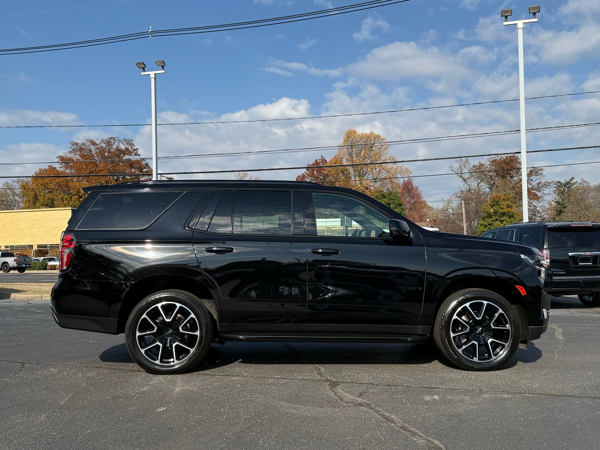 Used 2022 Chevrolet Tahoe RST w/ Luxury Package image 7