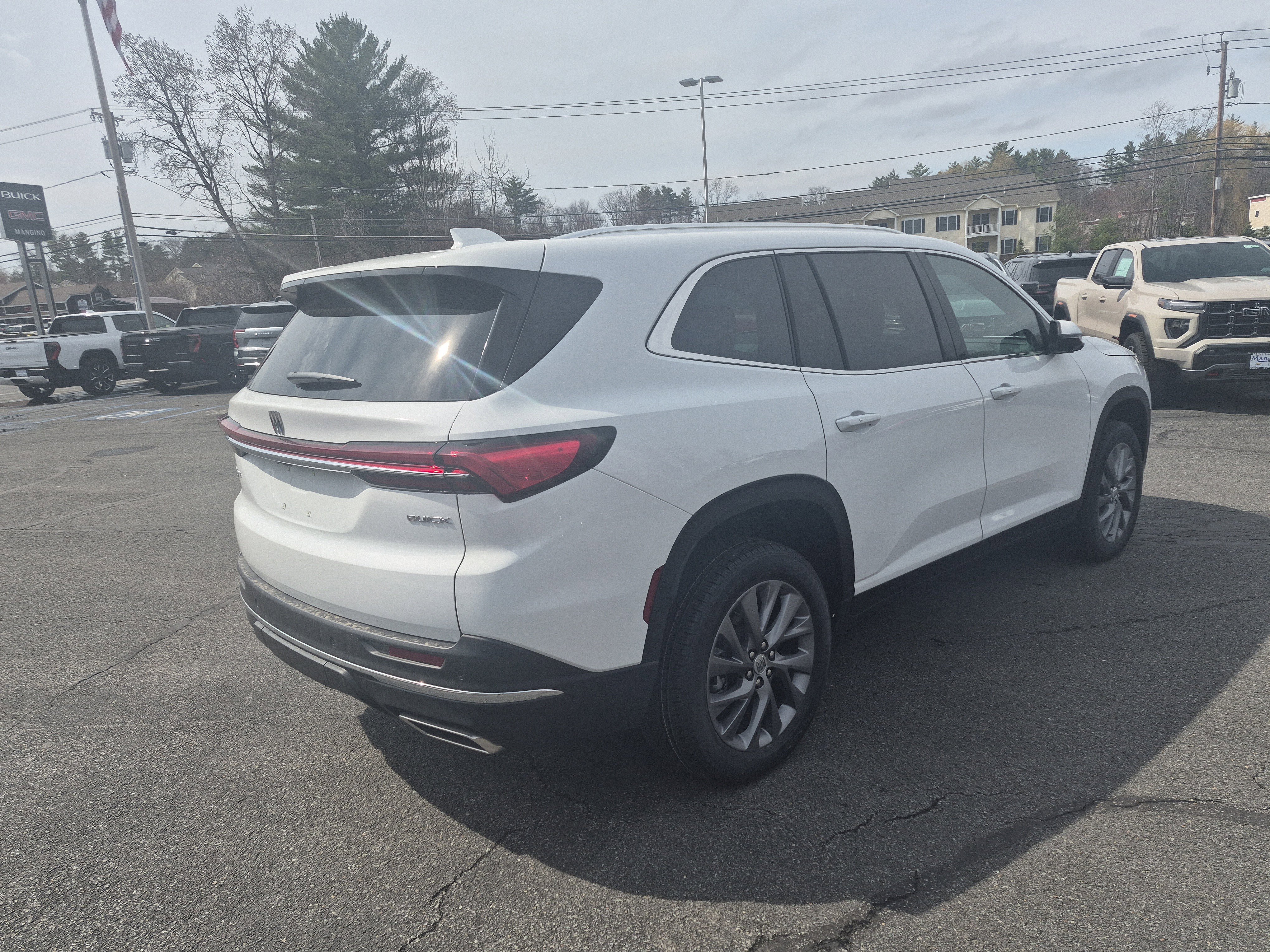 Used 2026 Buick Enclave Preferred image 14