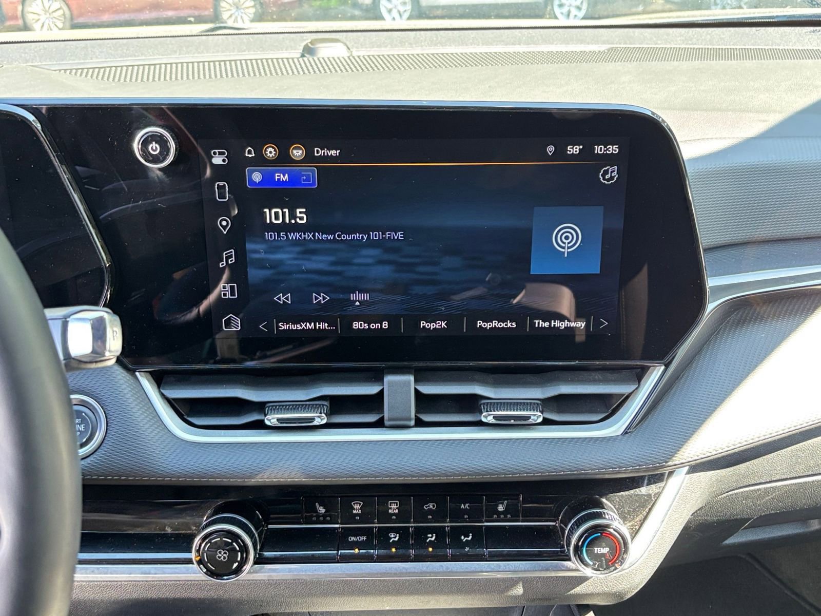 Used 2025 Chevrolet Equinox LT FWD image 20