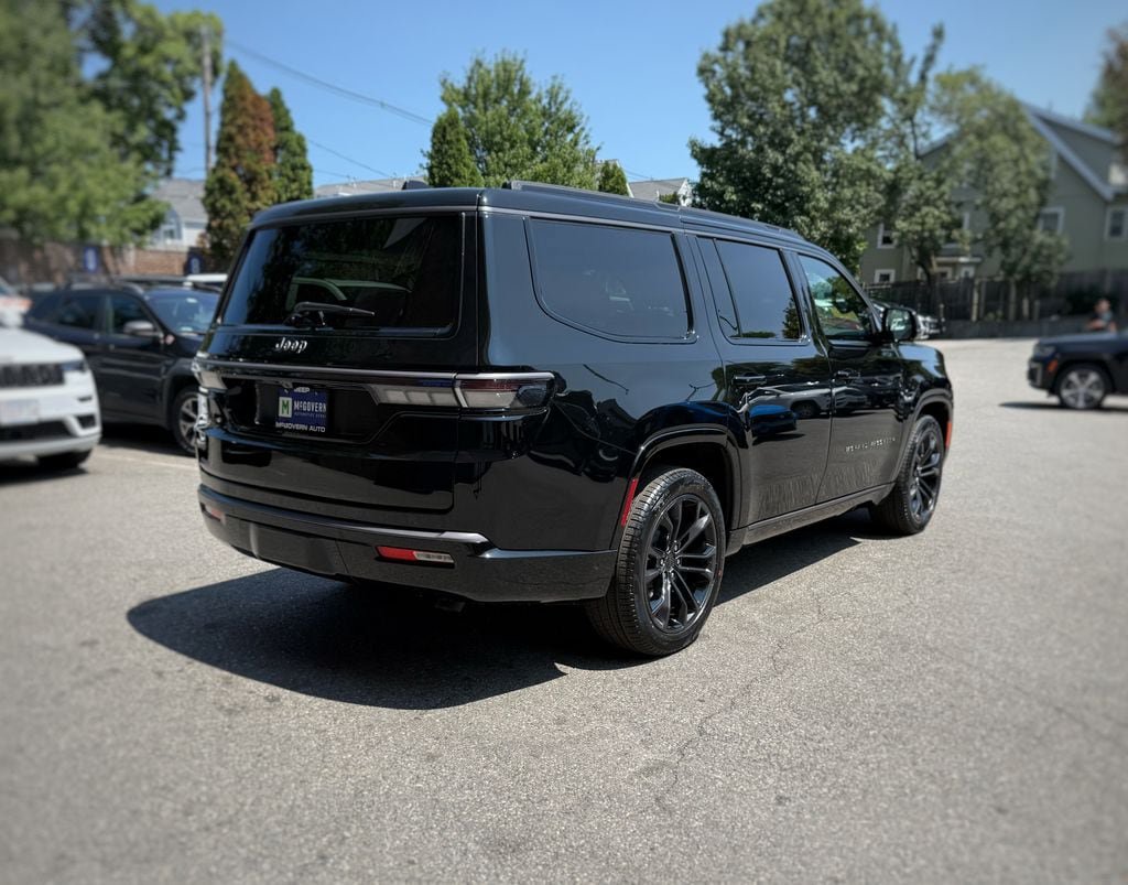 New 2026 Jeep Grand Wagoneer Summit AWD/4WD image 8
