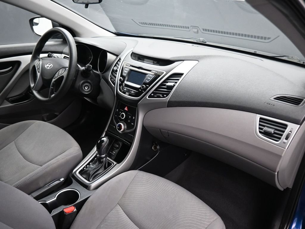 Used 2016 Hyundai Elantra SE w/ Option Group 02 image 37