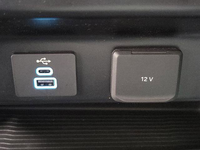 Used 2024 Ford F250 XLT AWD/4WD image 32