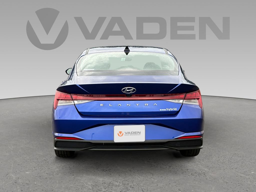 Used 2023 Hyundai Elantra Blue w/ Preferred Accessory Package FWD image 17