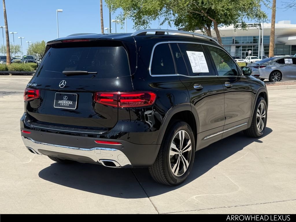 Used 2025 Mercedes-Benz GLB 250 image 7