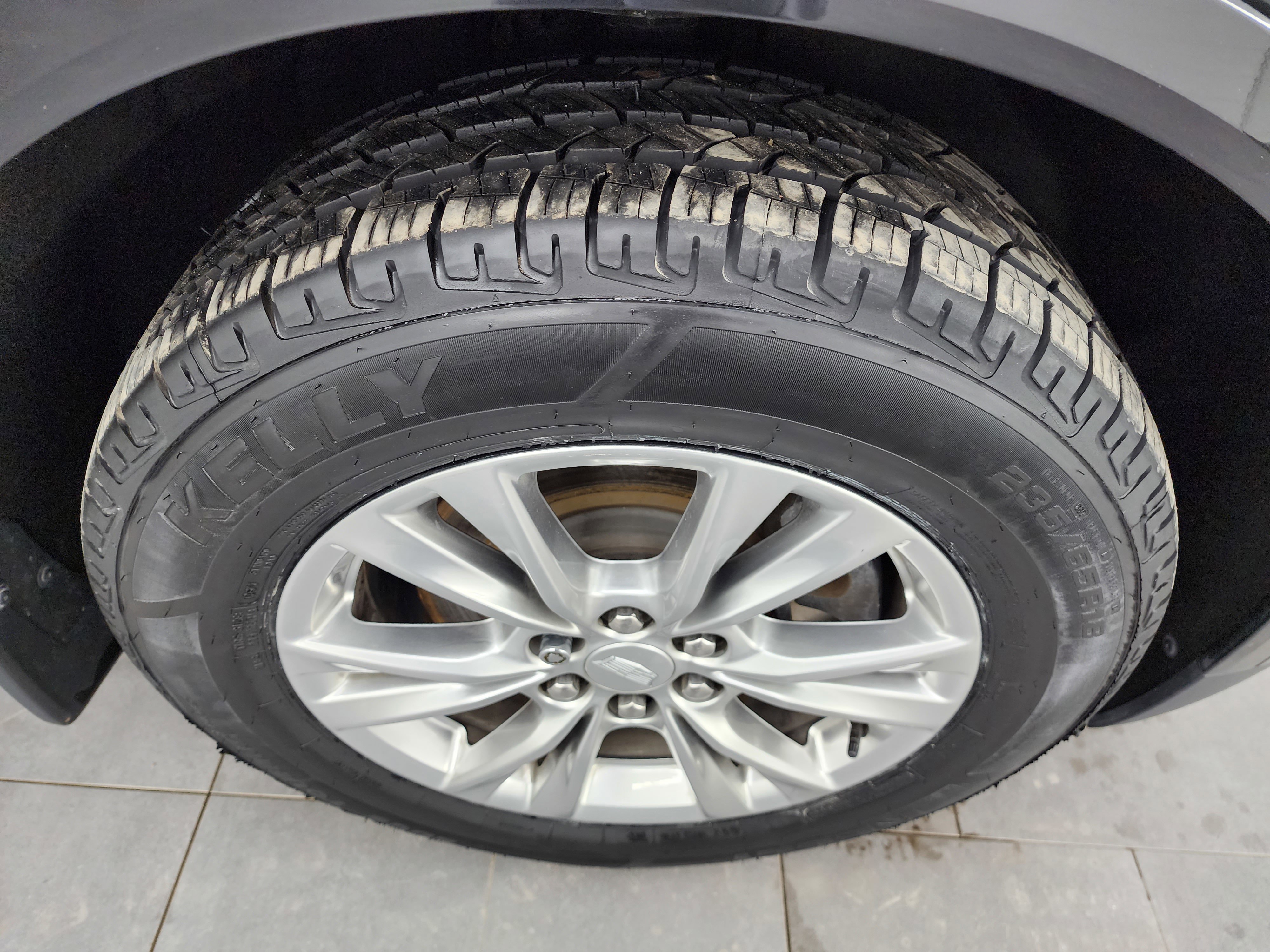 Used 2020 Cadillac XT5 Premium Luxury image 3