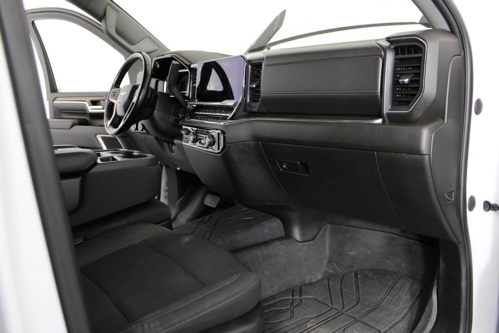Used 2024 Chevrolet Silverado 3500 LT w/ Convenience Package AWD/4WD image 33