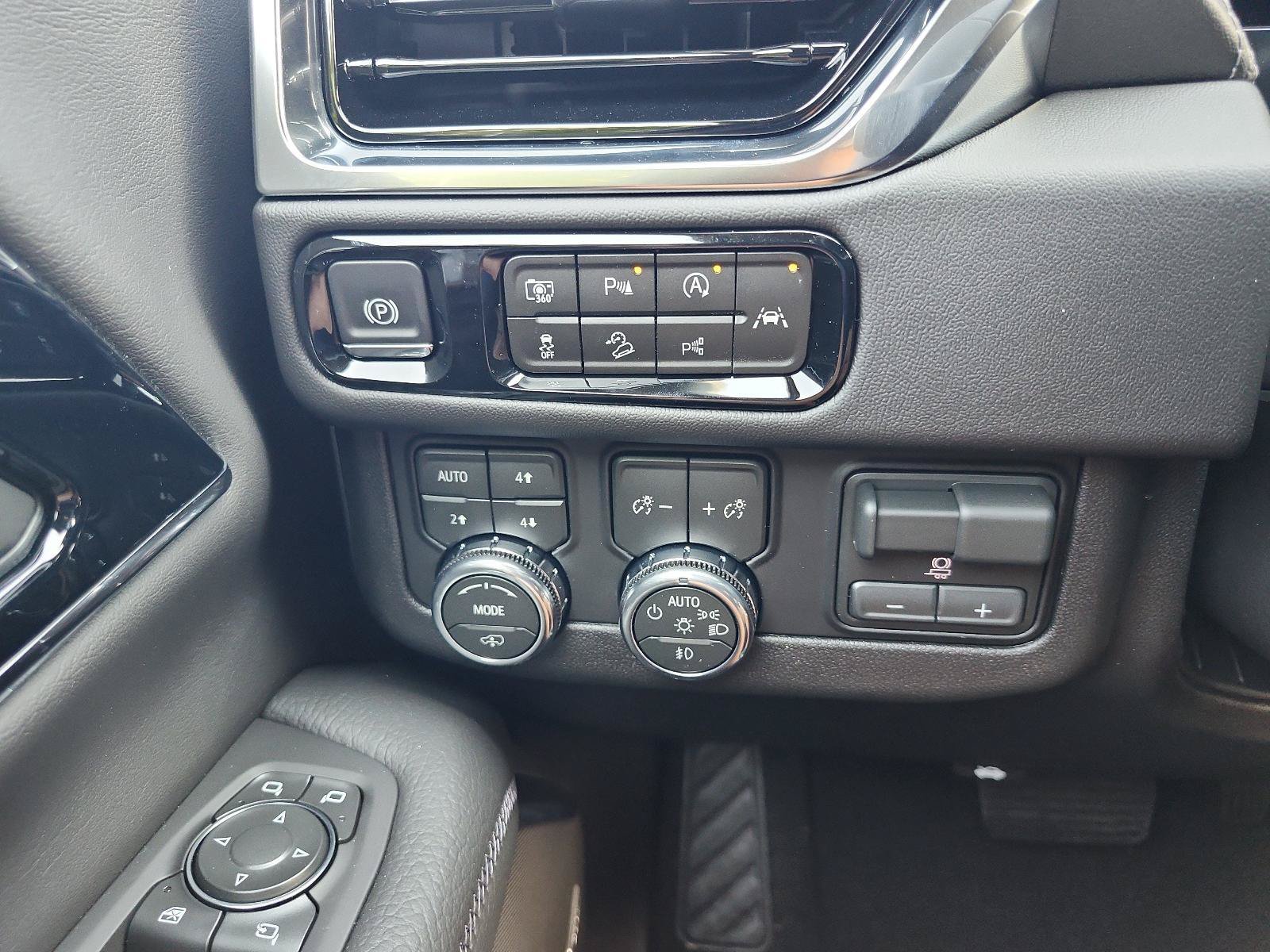 New 2026 GMC Yukon XL Denali w/ Denali Reserve Package AWD/4WD image 19