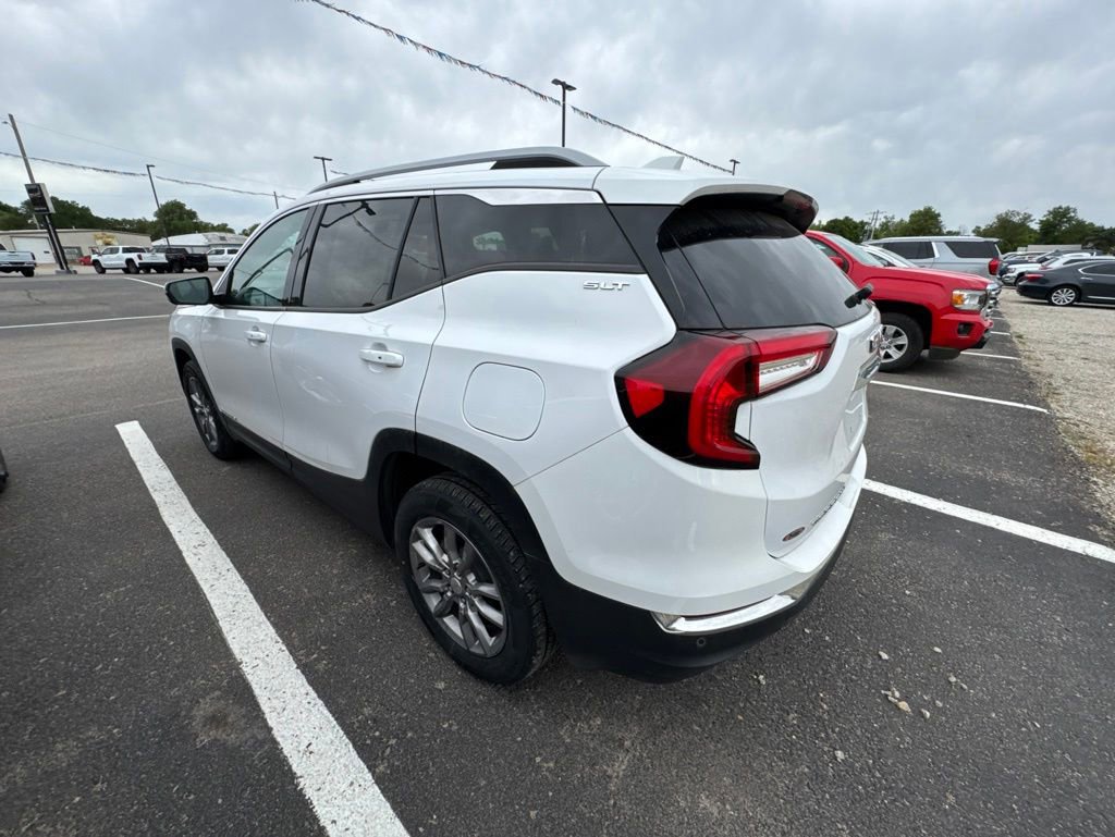 Used 2022 GMC Terrain SLT AWD/4WD image 6