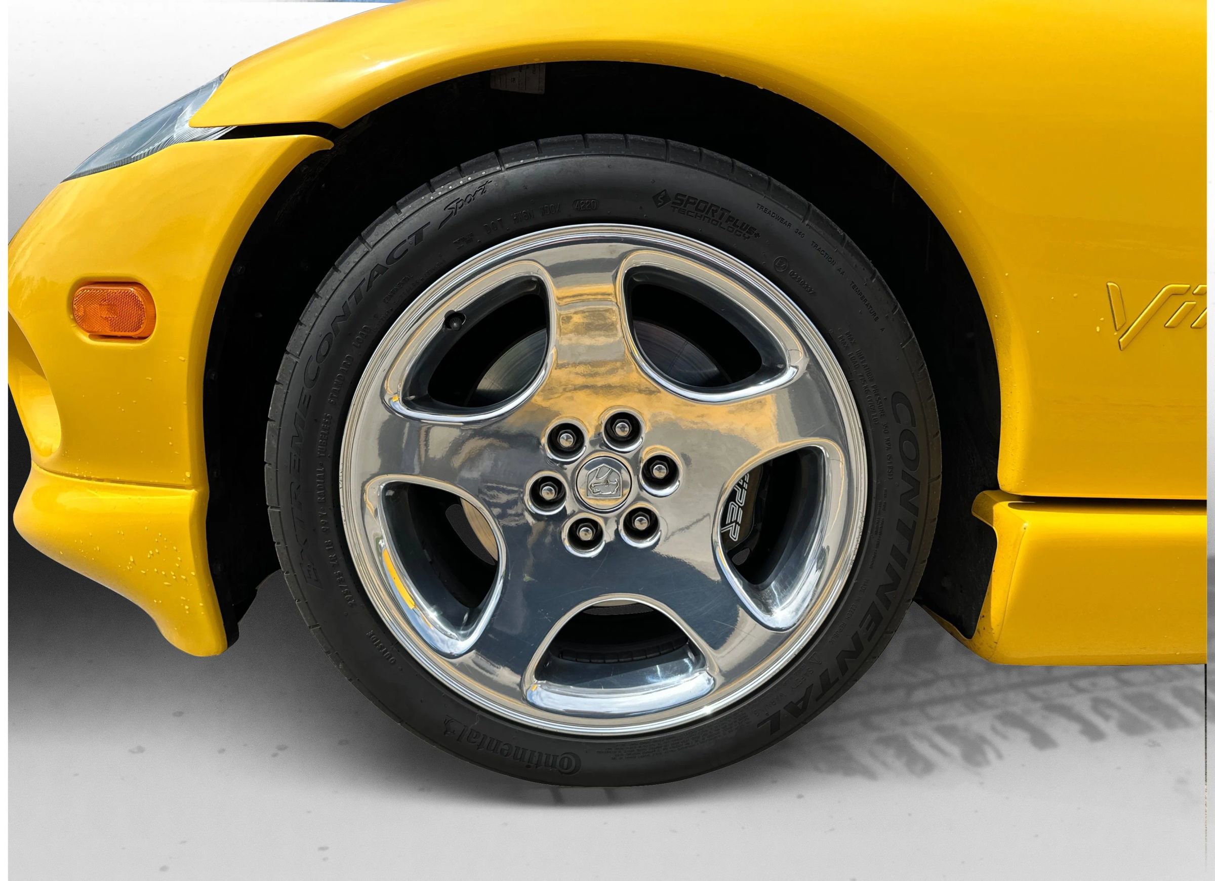 Used 2002 Dodge Viper RT/10 RWD image 24