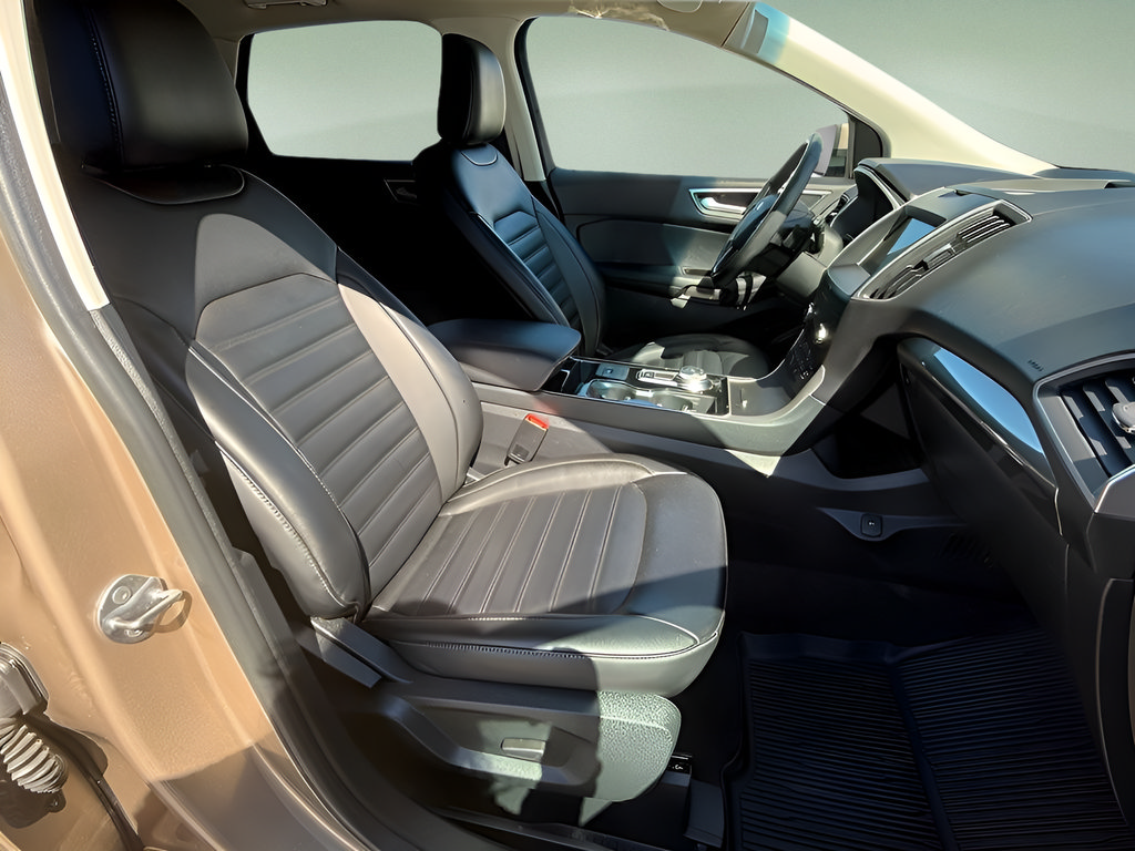 Certified 2020 Ford Edge SEL w/ Convenience Package AWD/4WD image 16