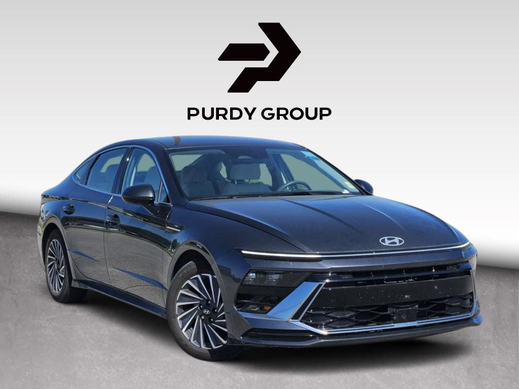 Certified 2025 Hyundai Sonata SEL FWD image 1