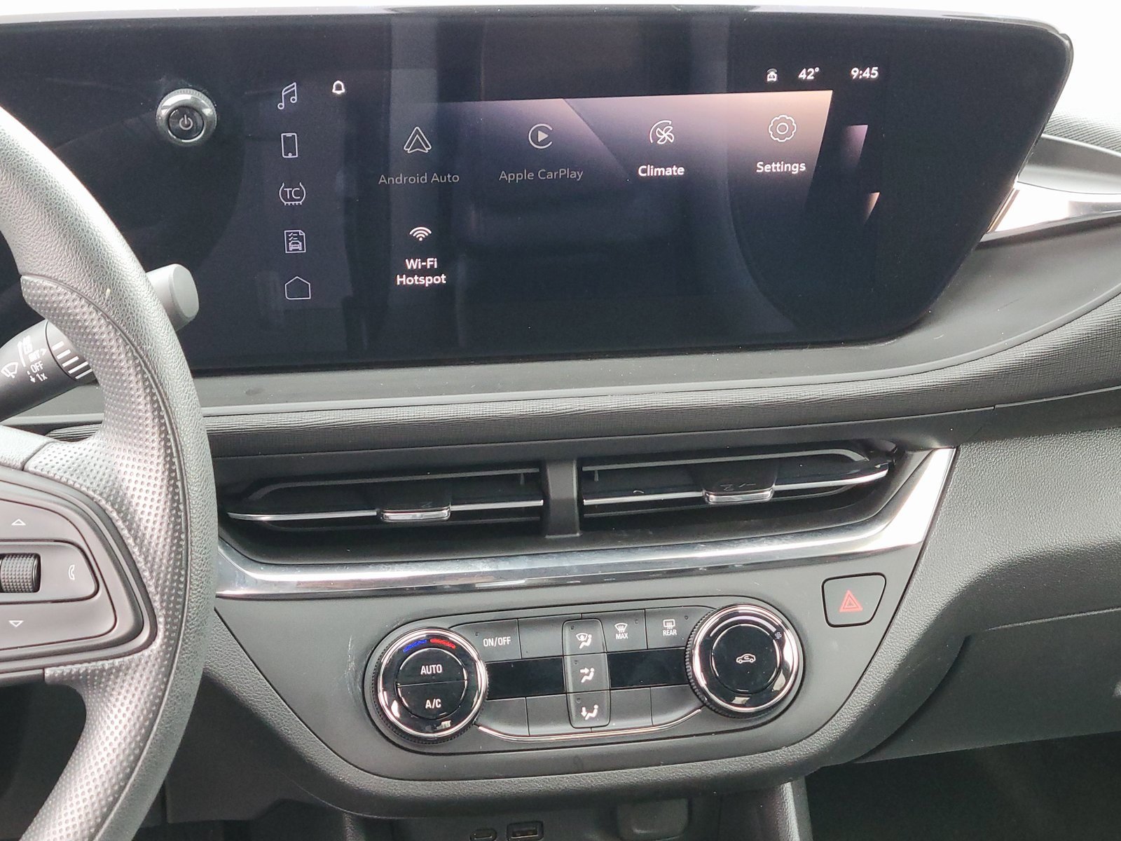 Used 2024 Buick Envista Preferred w/ Advanced Safety Package image 11