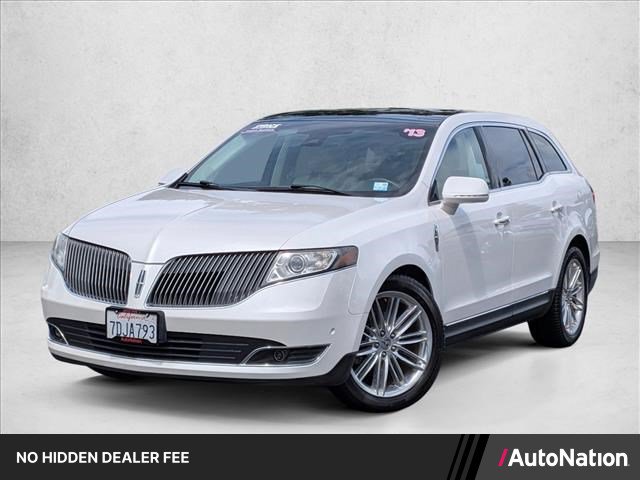 Used 2013 Lincoln MKT AWD image 1
