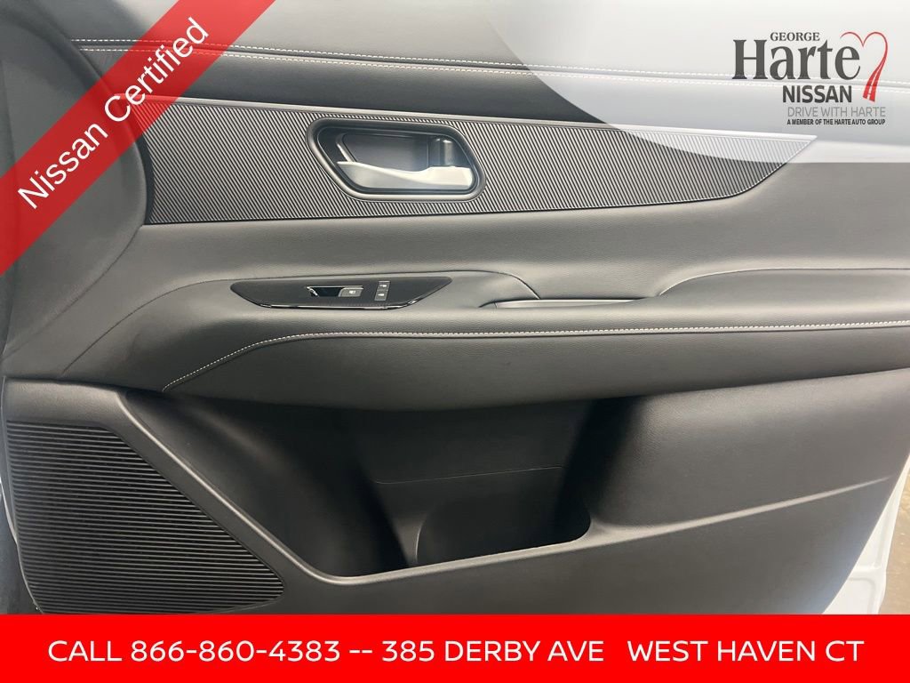 Certified 2025 Nissan Murano SV image 38