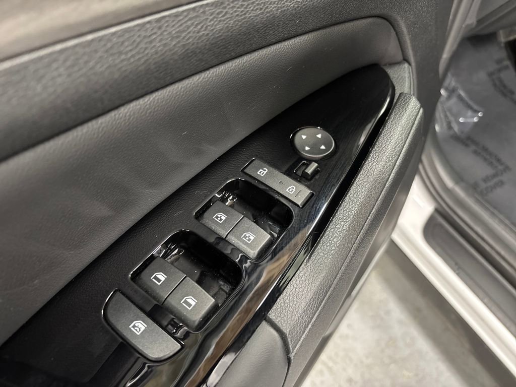 Used 2023 Kia Sportage X-Line w/ X-Line Premium Package image 11