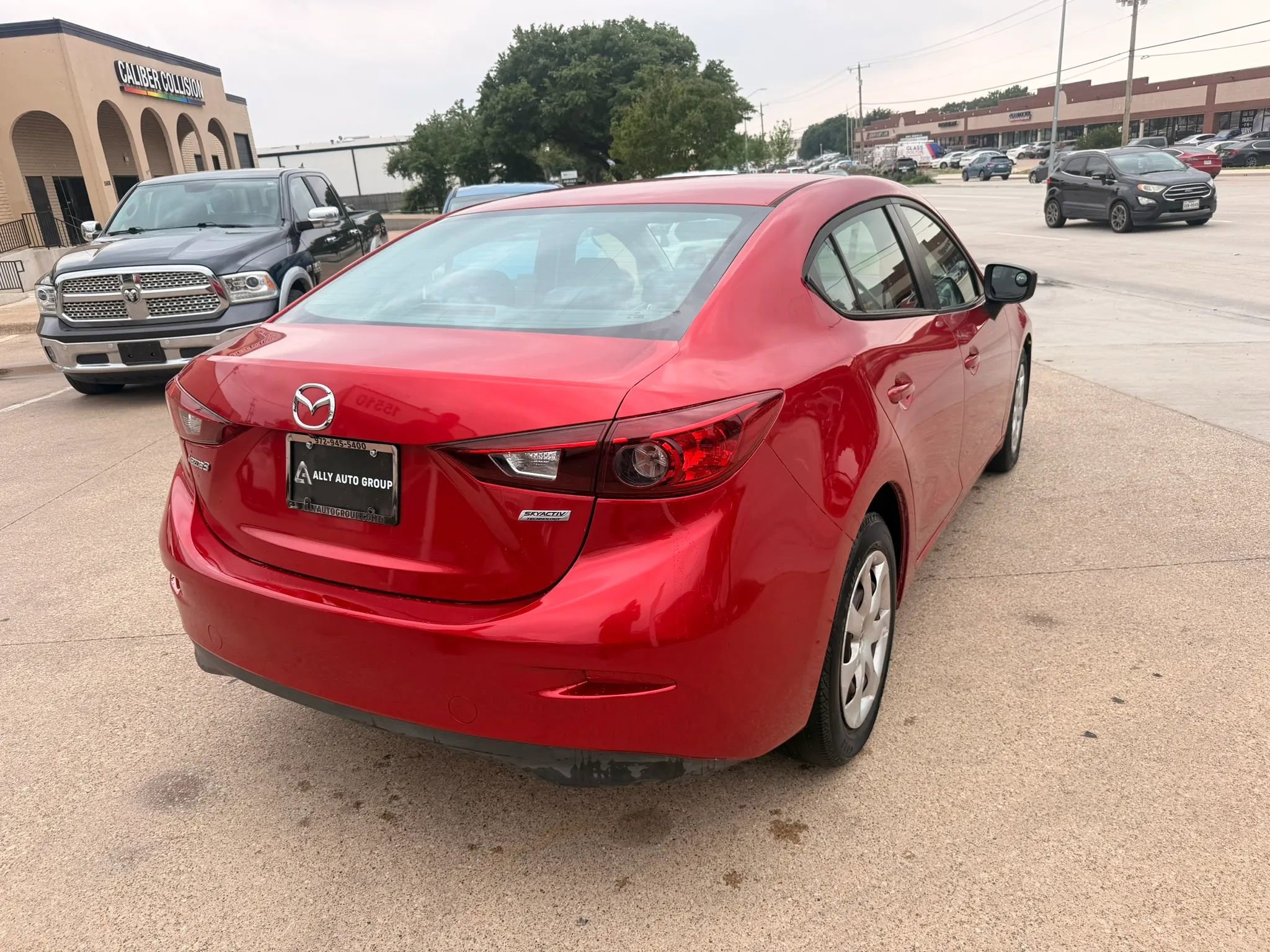 Used 2017 MAZDA MAZDA3 Sport FWD image 5