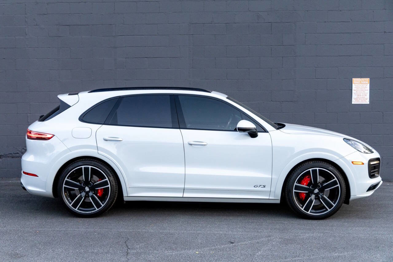 Used 2021 Porsche Cayenne GTS image 4