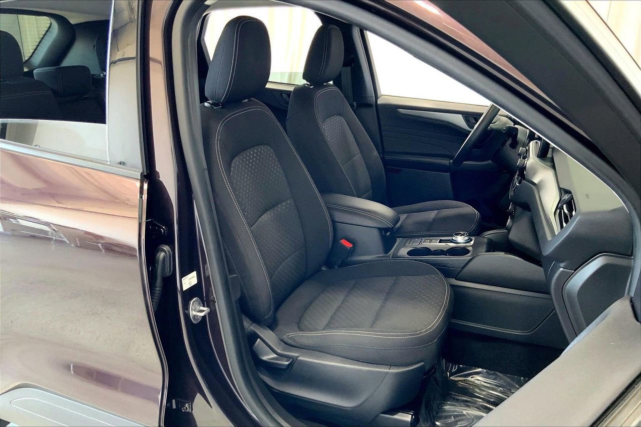Certified 2023 Ford Escape Active FWD image 6